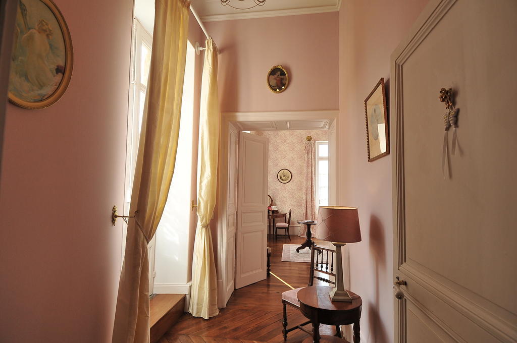 Bed and Breakfast La Demeure D'Aglae Villeneuve-sur-Allier Номер фото