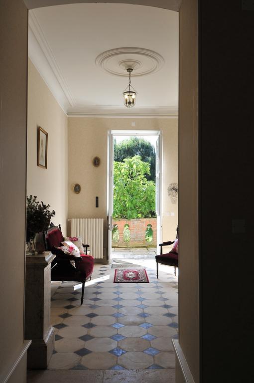 Bed and Breakfast La Demeure D'Aglae Villeneuve-sur-Allier Экстерьер фото