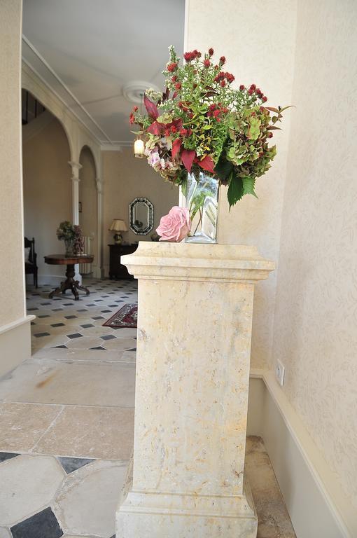 Bed and Breakfast La Demeure D'Aglae Villeneuve-sur-Allier Экстерьер фото