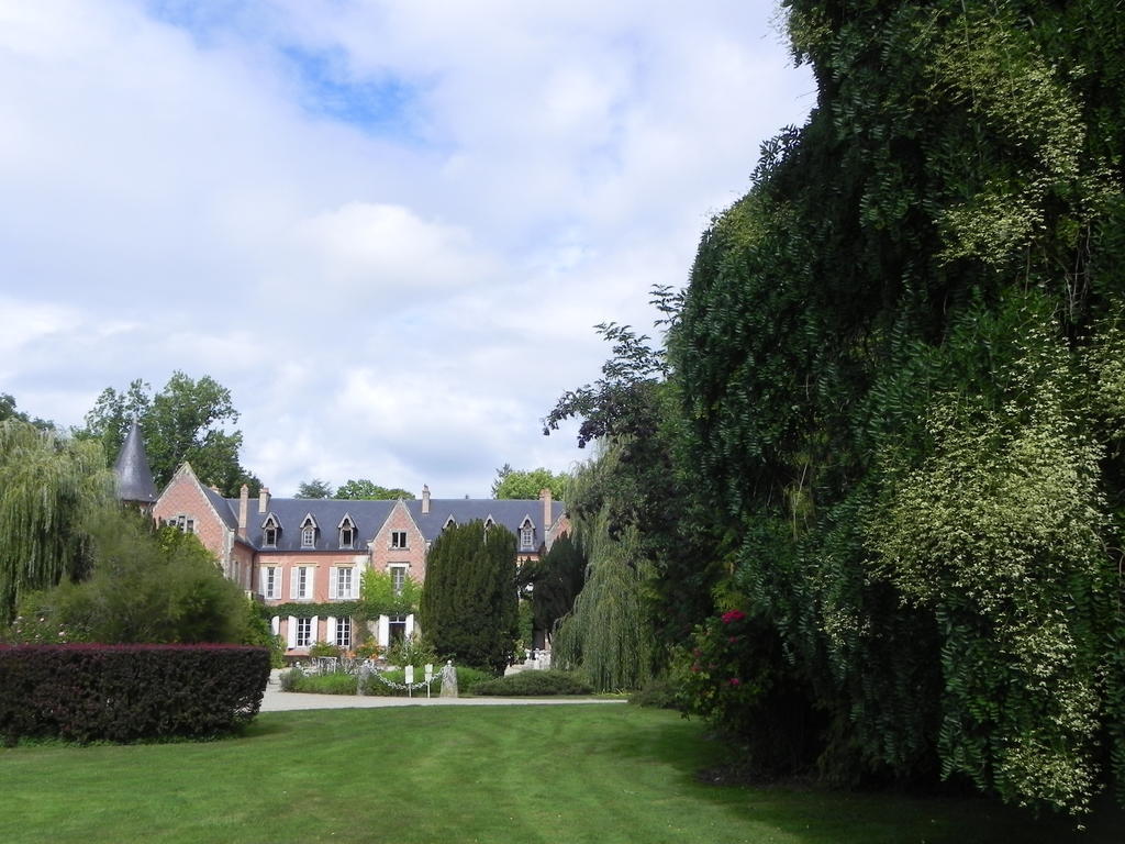 Bed and Breakfast La Demeure D'Aglae Villeneuve-sur-Allier Экстерьер фото