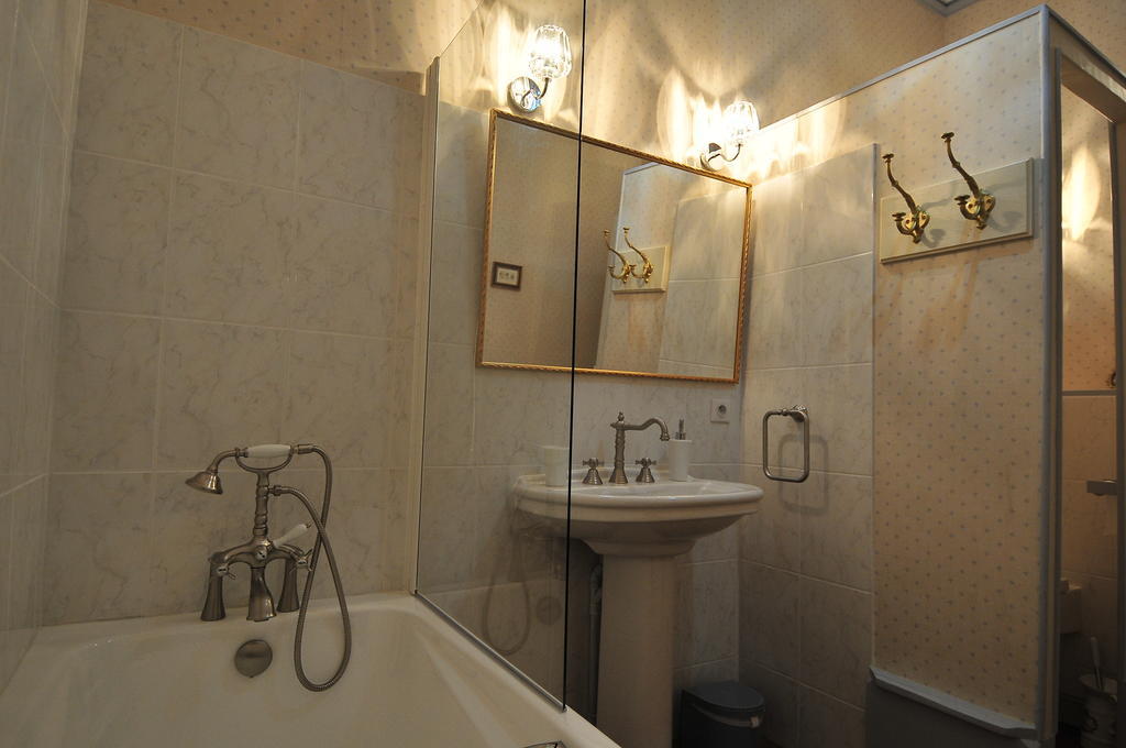 Bed and Breakfast La Demeure D'Aglae Villeneuve-sur-Allier Номер фото