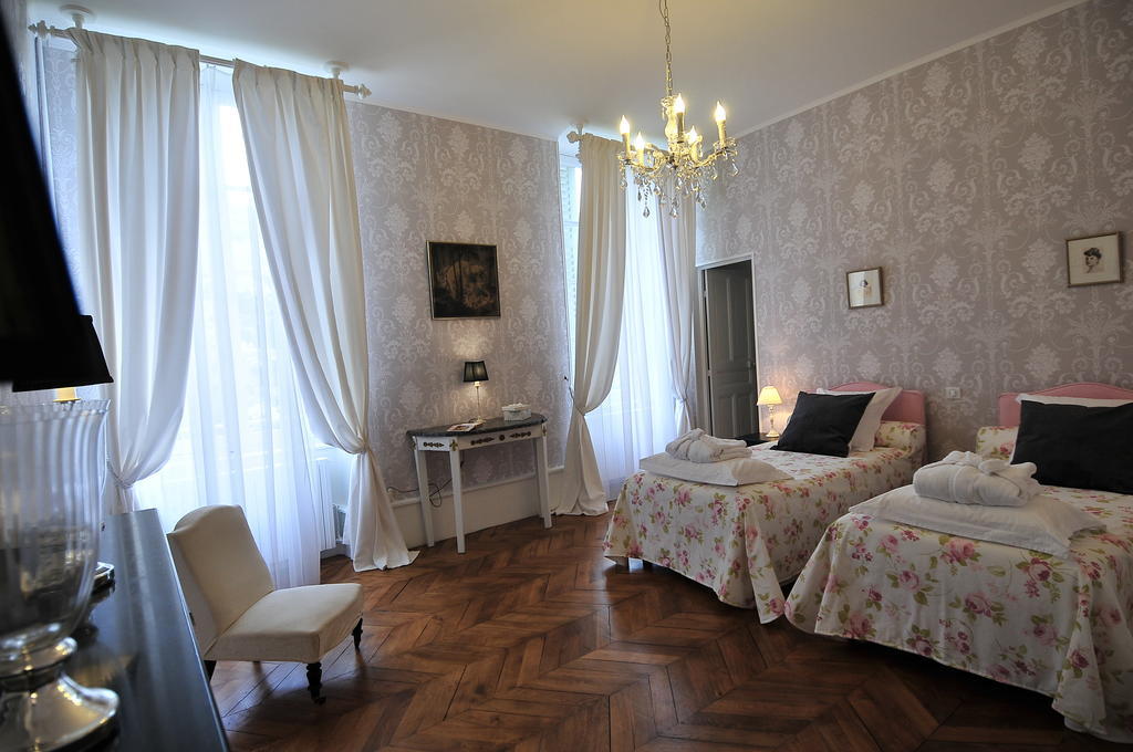 Bed and Breakfast La Demeure D'Aglae Villeneuve-sur-Allier Номер фото