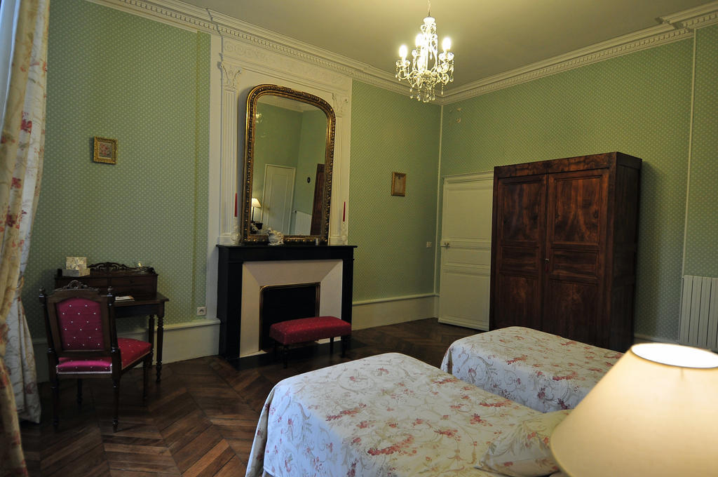 Bed and Breakfast La Demeure D'Aglae Villeneuve-sur-Allier Номер фото