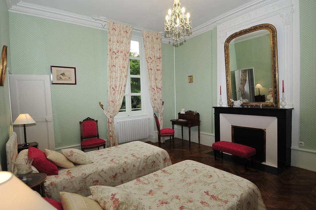 Bed and Breakfast La Demeure D'Aglae Villeneuve-sur-Allier Номер фото